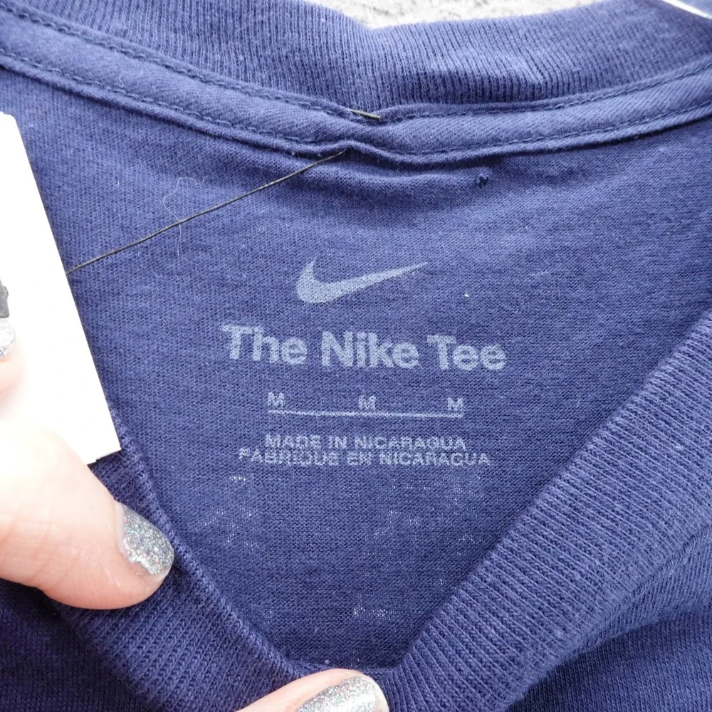 The Nike Tee New York Yankees MLB TShirt Womens Size Medium DJ LeMahieu‎ NWT